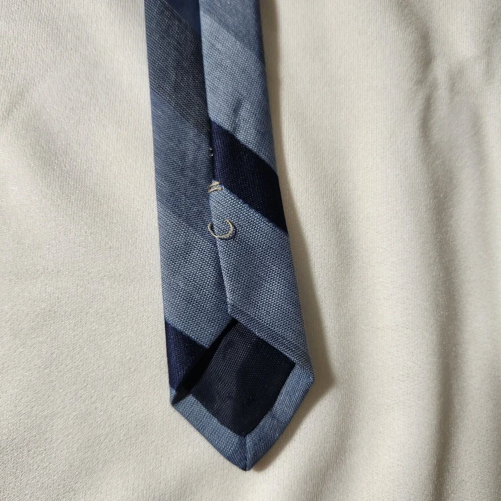 Vintage Sears Men's‎ Store Blue Striped 57 Inch Tie